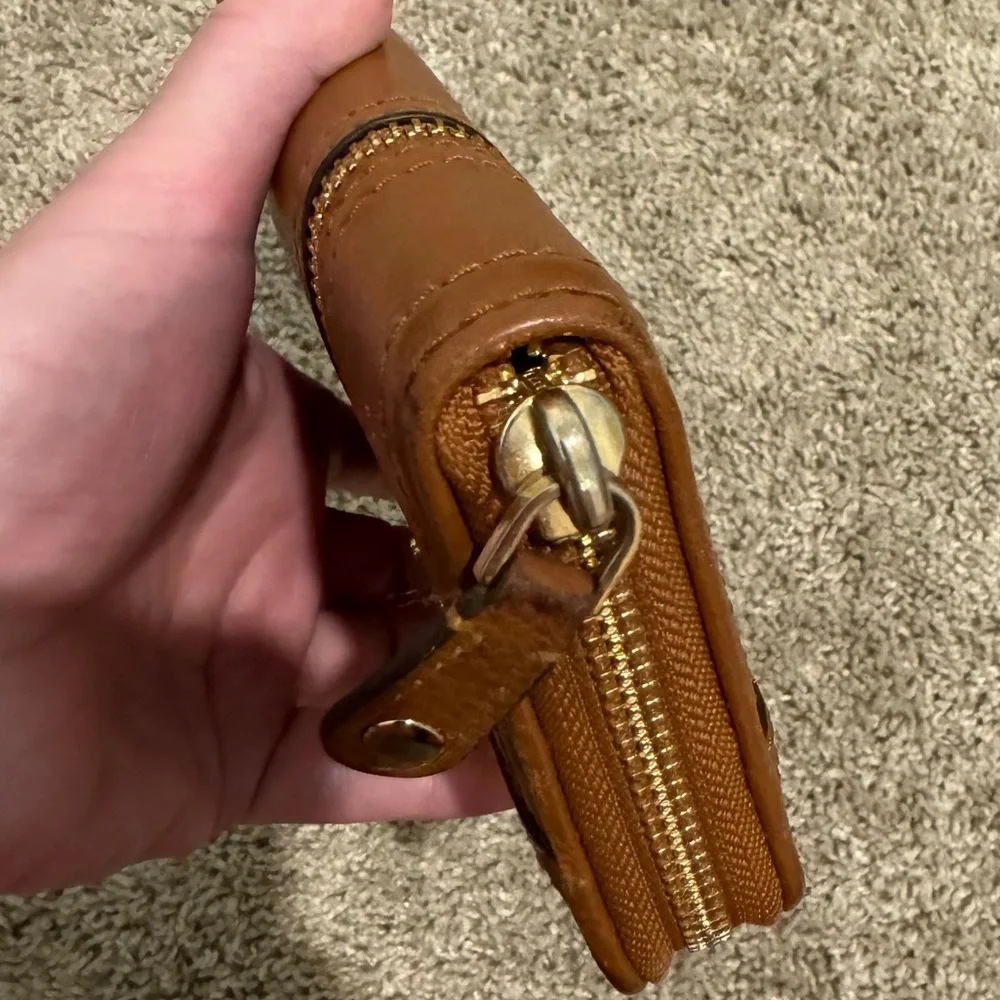 Michael Kors zippered accent pebbled leather zip around wallet